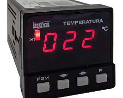 Controlador e registrador de temperatura